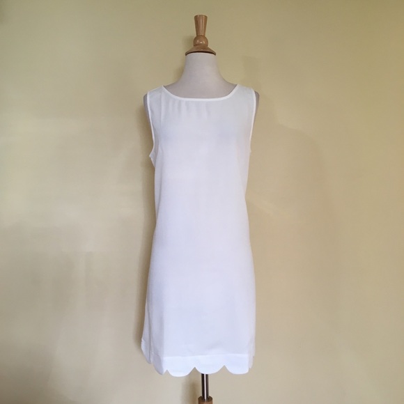 Scalloped Hem Sleeveless Shift Dress Ivory - Picture 2 of 4